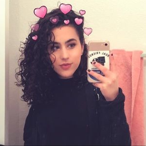 Meet your Posher, Cara